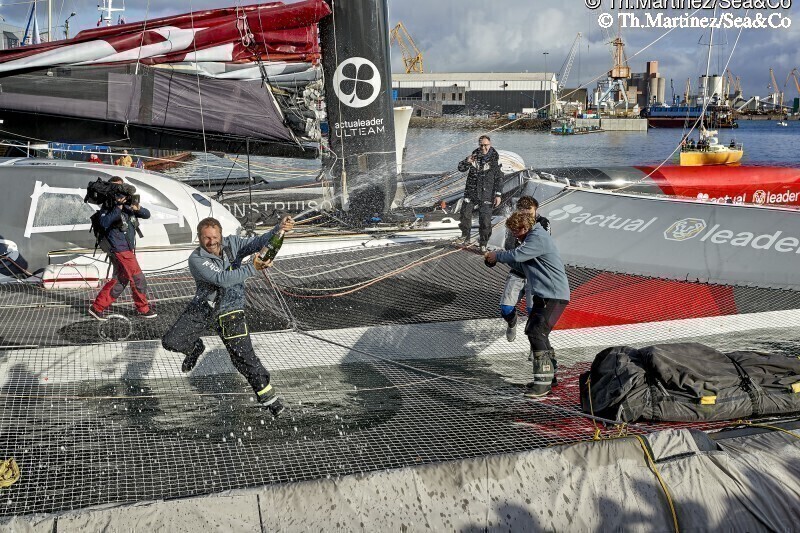 THM-19_46025_BREST ATLANTIQUES : 19_46025   Th.Martinez/Sea&Co .BREST, FRANCE. 7 Dcembre 2019.Arrive BREST ATLANTIQUES, course en double sur multicoques de la Classe ULTIM 32/23. Arrive en 3me place d? ACTUAL LEADER skipper Yves Le Blevec (FRA) , co-skipper Alex Pella ( ESP) & Ronan Gladu (Mediaman) © Th.Martinez/Sea&Co